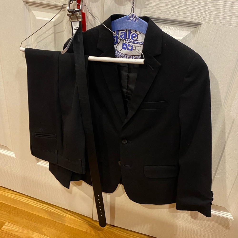 Van Heusen Flex boys black 2 piece suit Size 10 🖤